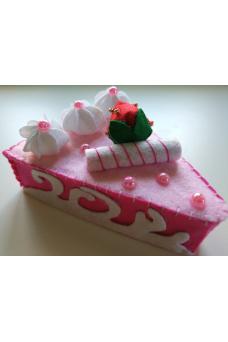 Sladký koláčik pre vaše kuchárky - hračka do kuchynky - Lovely Made Things (ružová/biela) - AMS1146